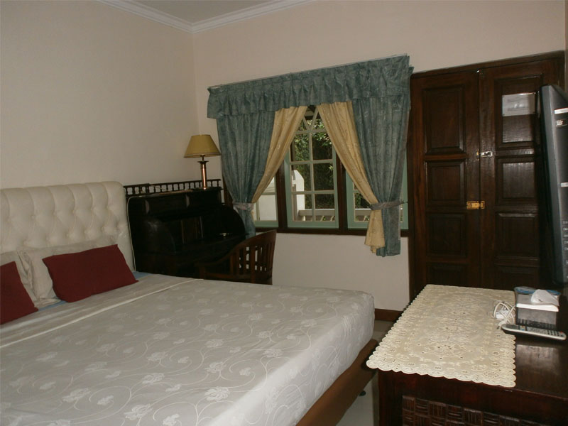 Tulips Hotel